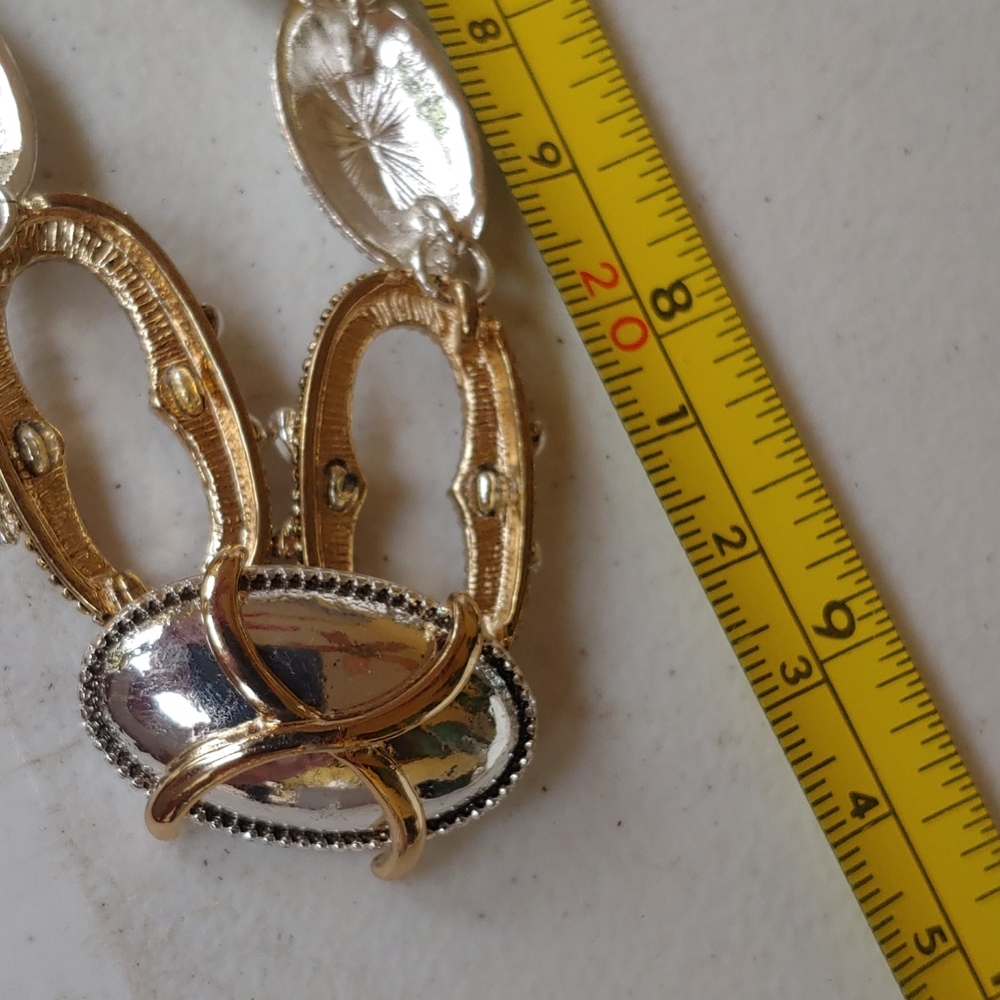 Necklace - Picture 5 of 6